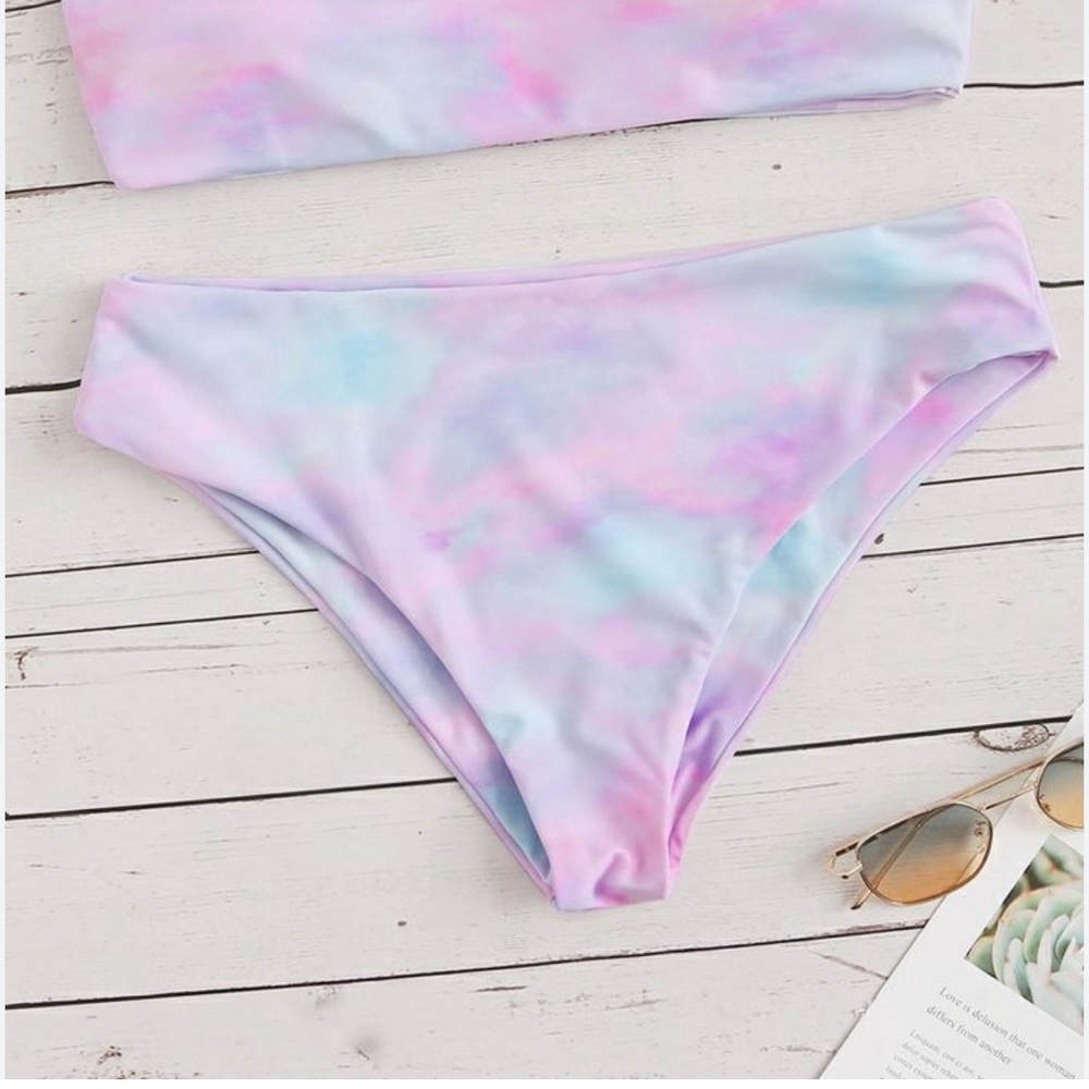 Two Piece Swimsuit Set, 2-Piece Swim Set NWOT Size S - Picture 2 of 3